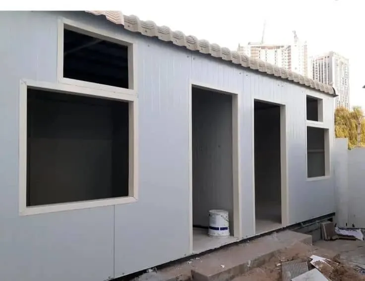 ملاحق ساندوتش بانل الرياض